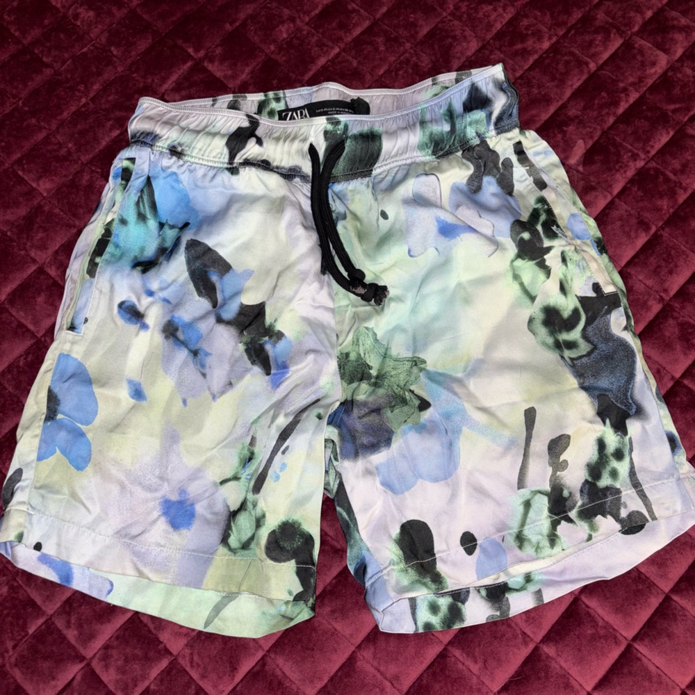 Zara Multicolor Abstract Shorts with Black Tie
